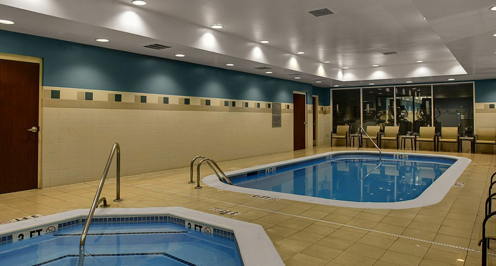 Courtyard Chapel Hill Hotel Exterior foto